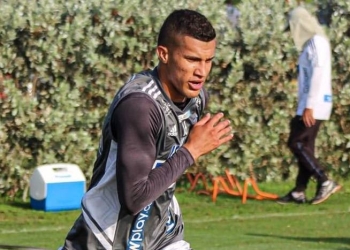 Comesaña: "Yo no sé de qué juega Deossa y no tengo tiempo para entrenarlo"