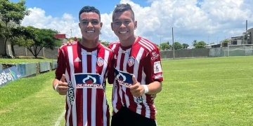 A falta de delanteros, Comesaña convocaría a dos juveniles para visitar a Jaguares