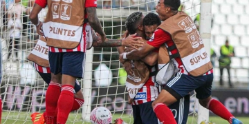 Carlos Bacca apareció en el momento que era: Gol y asistencia para Nelson Deossa