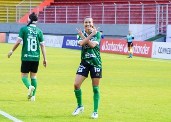 Golada del Cali en el primer tiempo frente a Always Ready