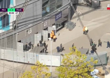 Duro: Hinchas del Manchester United se fueron del estadio antes del entretiempo