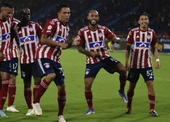 Julio Comesaña y una preocupación con los delanteros de Junior