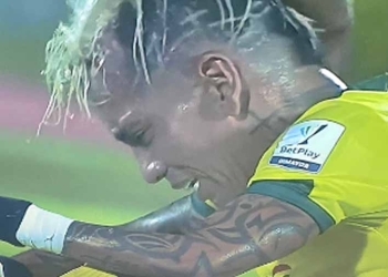 El llanto de Dayro Moreno por la eliminación de Atlético Bucaramanga