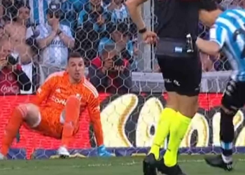 Franco Armani y el penalti del que todos hablan. ¡Se festejó en la Bombonera!