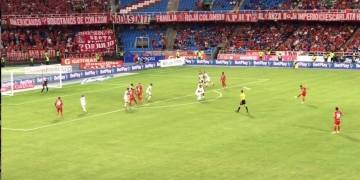 Iago Falque se vuelve loco y marca un golazo de tiro libre