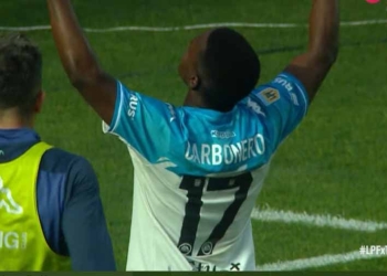 El gol de Johan Carbonero que ilusiona a todos en Racing