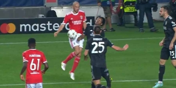 La reacción del DT de Juventus cuando le hablaron de “la ingenua mano de Cuadrado”