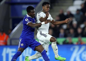 Luis Sinisterra: de casi hacer un golazo a la pesadilla del Leeds United