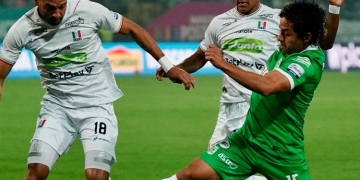 Pedro Sarmiento pierde el invicto en su partido de despedida