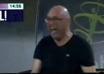 Errores defensivos, dos goles recibidos en 40 minutos y enojo de Alfredo Arias