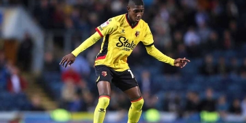 Yaser Asprilla pierde impulso en Watford: ¿Qué decidió su DT?