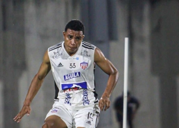 Podría ser su debut: Jarlinson Barreto, el único delantero que le queda a Junior