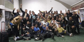 La celebración de Águilas después de ganar frente a Medellín: ¿Finalistas?
