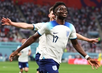 Bukayo Saka y su doblete para silenciar a los críticos y racistas