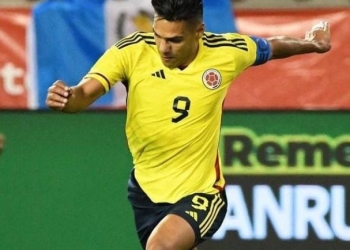¡El goleador!: Falcao tocó su primer balón y gol ante Paraguay