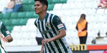 ¡Primer golazo de Jorman Campuzano en Europa!