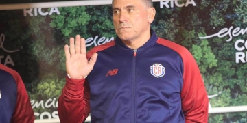 ¿Hasta cuándo tiene contrato Luis Fernando Suárez con Costa Rica?