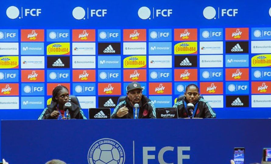 La Selección Colombia Femenina habló con la prensa en su regreso al país