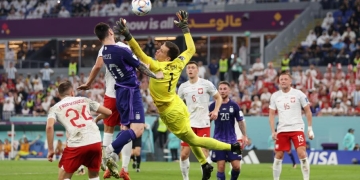 Szczesny comete penal y luego se lo ataja a Lionel Messi