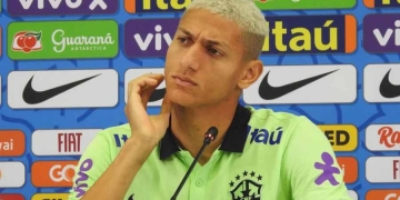 ¡Se calentó Richarlison! Su defensa a Neymar y “ese periodista es un imbé…”