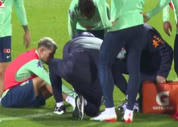 Video: ¡El susto en el entrenamiento de Brasil!