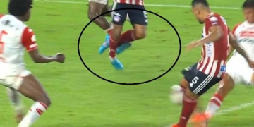 La jugada de Dairon Mosquera por la que reclamaron en Barranquilla