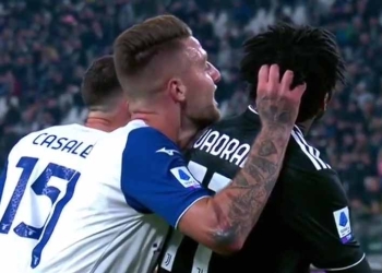 ¡Marcó a Cuadrado agarrándolo del cabello!