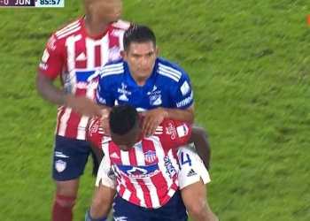 ¡Arre, Cetré! El curioso momento con Mackálister Silva en El Campín