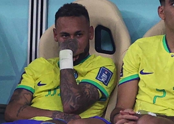 La reacción de Neymar al parte médico de su lesión