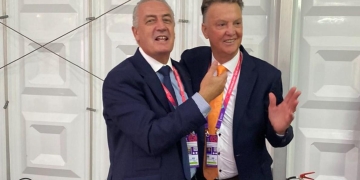 El “merecieron ganar” de Van Gaal para Alfaro