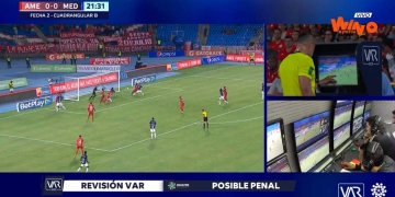 Gianfranco Peña vuelve a la titular y comete un ‘penalito’ en contra