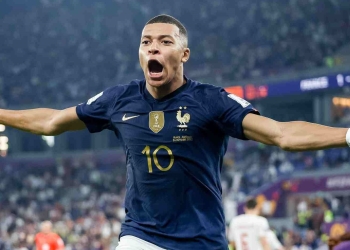 Mbappé no sólo quiere ser goleador de Catar 2022: ¡Va por el récord de Klose!