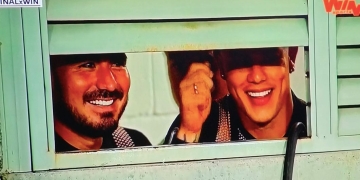 ¡Leo Castro no se quiso perder el concierto de Jhonny Rivera!