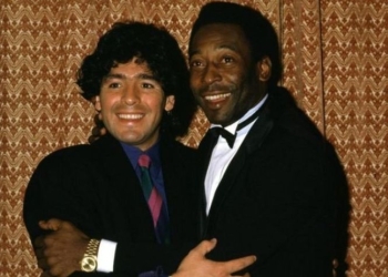 "Un día jugaremos en el cielo": El mensaje con el que Pelé despidió a Maradona