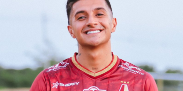 "Es un honor para mí jugar acá": Yeison Guzmán