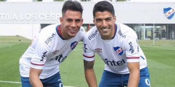 Álex Castro: el campeón jugando con Luis Suárez que busca equipo