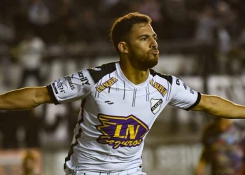 ¿Quién es Octavio Andrés Bianchi, delantero pretendido por América?