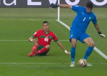 Uy, Bono. Casi anota el autogol del Mundial Qatar 2022