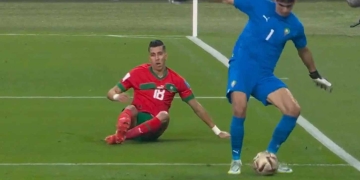 Uy, Bono. Casi anota el autogol del Mundial Qatar 2022