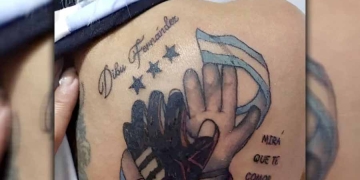 ¡Así corrigieron el tatuaje viral del “Dibu Fernández”!