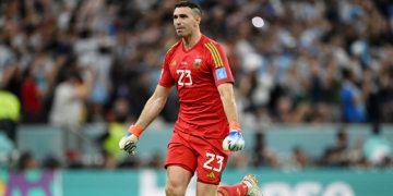 El ‘Dibu’ Martínez se reivindica en los penales y clasifica Argentina