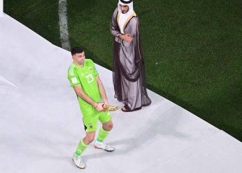 La falsa supuesta explicación del Dibu Martínez a su polémico gesto