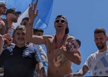 Las nuevas imágenes virales del Dibu Martínez y Mbappé