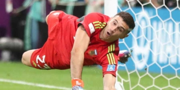 Dibu Martínez volvió a hacerlo: ¡Igual que ante la Selección Colombia!