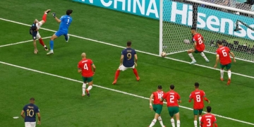 Francia se tardó 5 minutos en abrir el marcador ante Marruecos