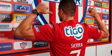 Carlos Sierra y la diferencia entre las hinchadas de América y Junior