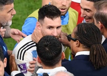 Messi: «Topo Gigio», palabras a Van Gaal y «¿Qué mirás, bobo?». ¿Para quién?