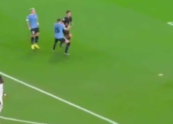 ¡Valverde le festejó el penalti atajado al árbitro!