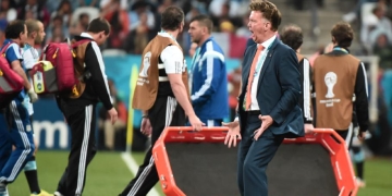 Louis Van Gaal y su advertencia para Argentina. «En 2014 Messi no tocó una pelota»