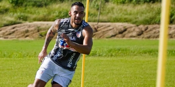 Junior y la situación con los descartes de Arturo Reyes: Gordillo, Rossi, Velasco...